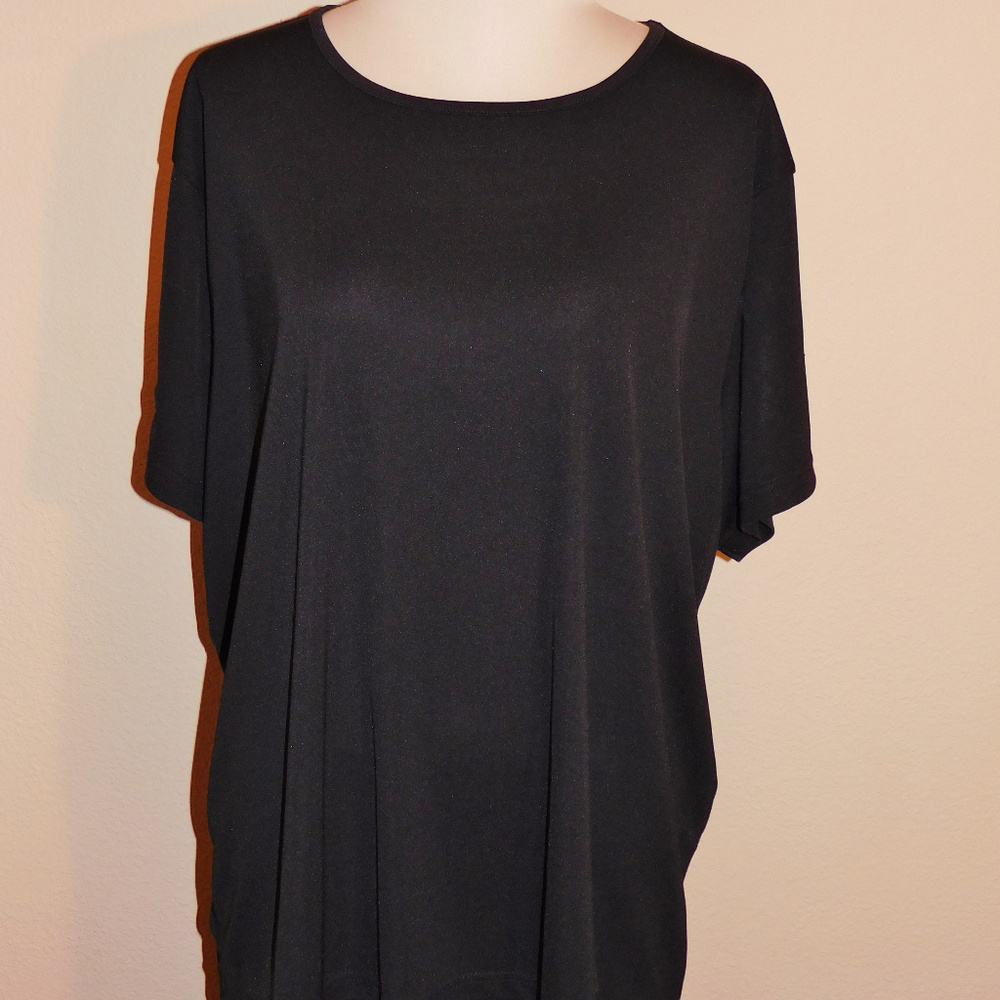 3X Maggie Barnes Black Rose Embroider Stretch Top